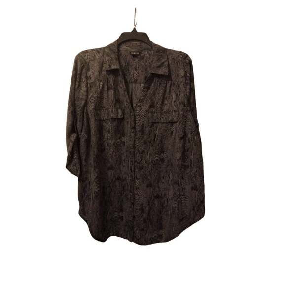torrid Tops - Torrid black gray snake skin pattern button up V neck blouse size large
